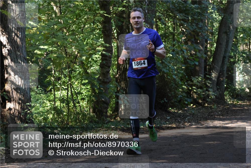 28.09.2025 - 33. Volkslauf durch das schöne Alstertal Strokosch-Dieckow http://msf.ph/oto/8970336 28.09.2025 11:48:42 Laufen 1864 meine-sportfotos.de