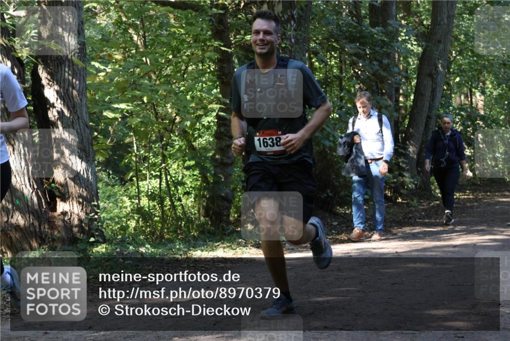28.09.2025 - 33. Volkslauf durch das schöne Alstertal Strokosch-Dieckow http://msf.ph/oto/8970379 28.09.2025 11:49:24 Laufen 1638 meine-sportfotos.de