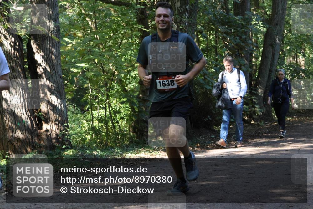 28.09.2025 - 33. Volkslauf durch das schöne Alstertal Strokosch-Dieckow http://msf.ph/oto/8970380 28.09.2025 11:49:24 Laufen 1638 meine-sportfotos.de