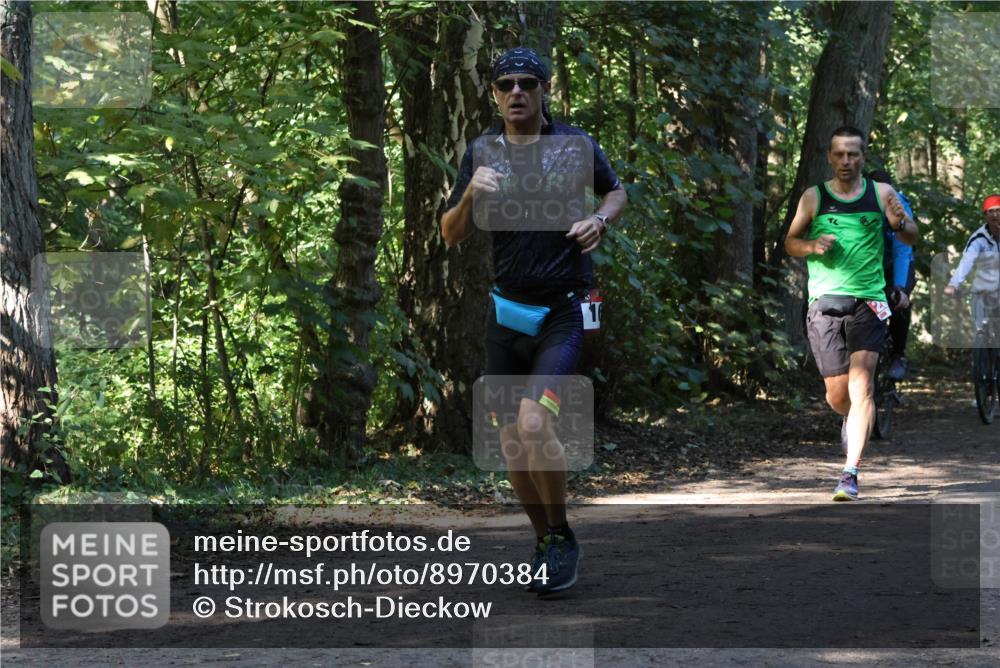 28.09.2025 - 33. Volkslauf durch das schöne Alstertal Strokosch-Dieckow http://msf.ph/oto/8970384 28.09.2025 11:49:35 Laufen 16 meine-sportfotos.de