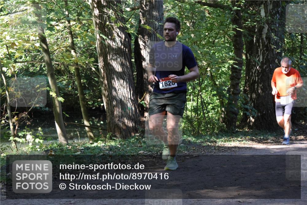 28.09.2025 - 33. Volkslauf durch das schöne Alstertal Strokosch-Dieckow http://msf.ph/oto/8970416 28.09.2025 11:50:50 Laufen 1626 meine-sportfotos.de