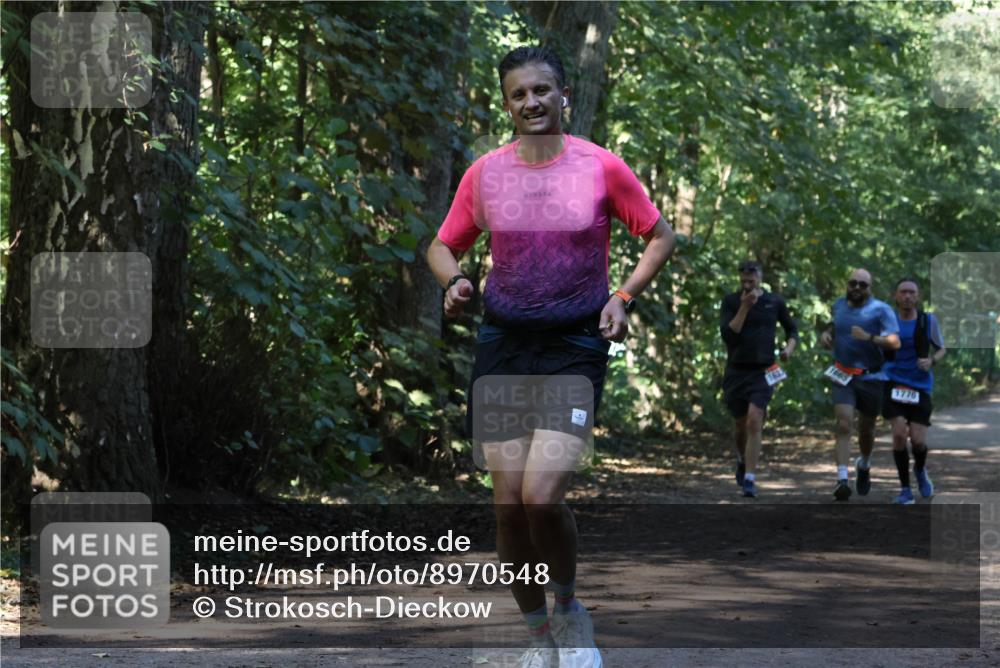 28.09.2025 - 33. Volkslauf durch das schöne Alstertal Strokosch-Dieckow http://msf.ph/oto/8970548 28.09.2025 11:54:17 Laufen 1665, 1776 meine-sportfotos.de