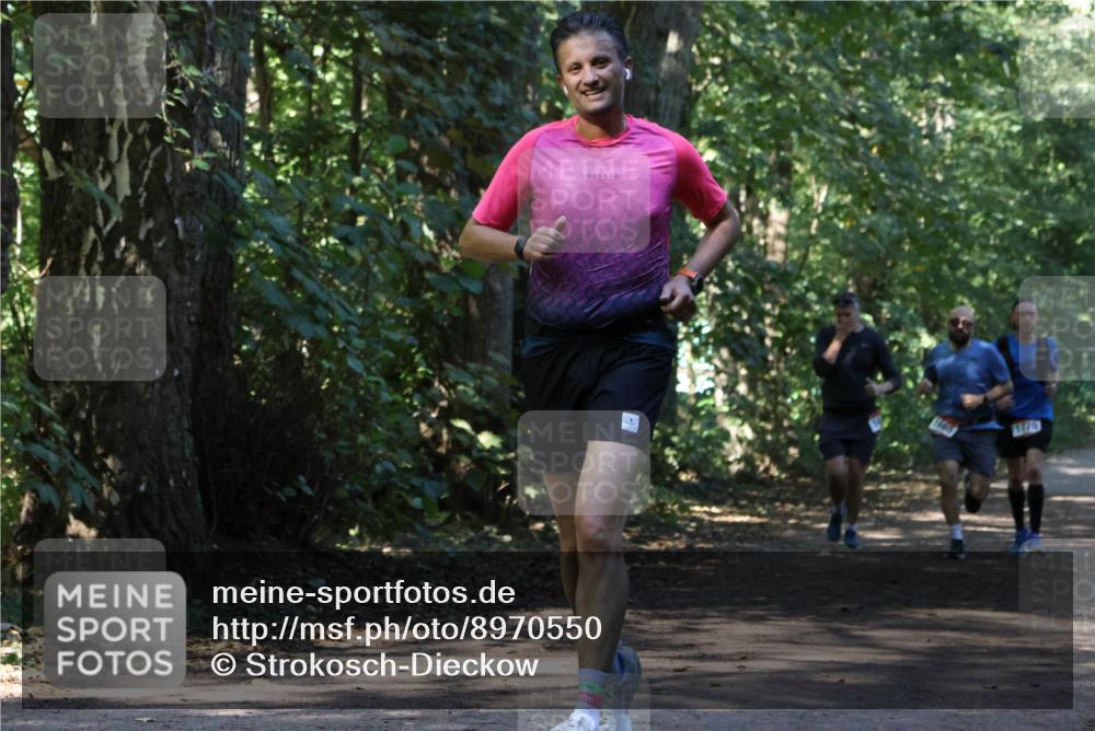 28.09.2025 - 33. Volkslauf durch das schöne Alstertal Strokosch-Dieckow http://msf.ph/oto/8970550 28.09.2025 11:54:17 Laufen 1665, 1770 meine-sportfotos.de