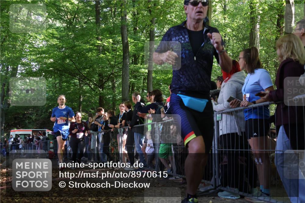 28.09.2025 - 33. Volkslauf durch das schöne Alstertal Strokosch-Dieckow http://msf.ph/oto/8970615 28.09.2025 11:51:55 Ziel 1602, 2651, 3137 meine-sportfotos.de