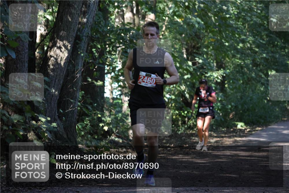 28.09.2025 - 33. Volkslauf durch das schöne Alstertal Strokosch-Dieckow http://msf.ph/oto/8970690 28.09.2025 11:57:08 Laufen 2460, 1826 meine-sportfotos.de