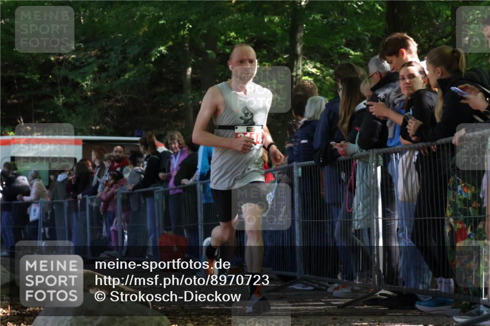 28.09.2025 - 33. Volkslauf durch das schöne Alstertal Strokosch-Dieckow http://msf.ph/oto/8970723 28.09.2025 11:52:25 Ziel 2114 meine-sportfotos.de