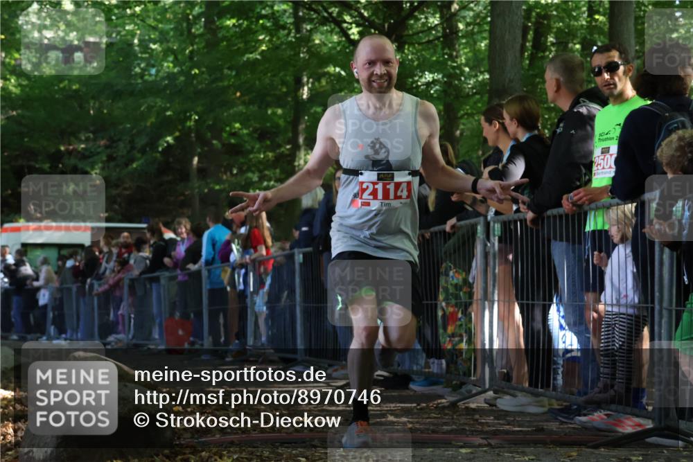 28.09.2025 - 33. Volkslauf durch das schöne Alstertal Strokosch-Dieckow http://msf.ph/oto/8970746 28.09.2025 11:52:26 Ziel 2114 meine-sportfotos.de