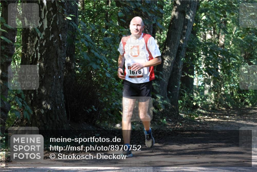 28.09.2025 - 33. Volkslauf durch das schöne Alstertal Strokosch-Dieckow http://msf.ph/oto/8970752 28.09.2025 11:58:40 Laufen 1676 meine-sportfotos.de