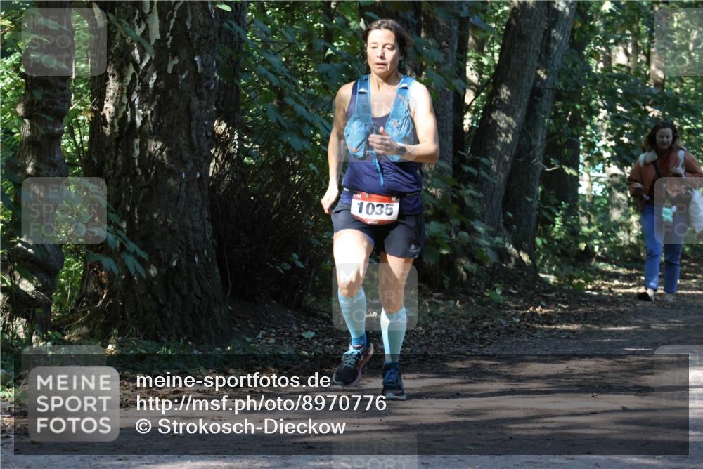 28.09.2025 - 33. Volkslauf durch das schöne Alstertal Strokosch-Dieckow http://msf.ph/oto/8970776 28.09.2025 11:59:43 Laufen 1035 meine-sportfotos.de
