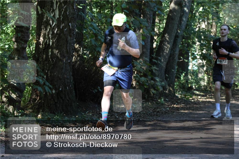 28.09.2025 - 33. Volkslauf durch das schöne Alstertal Strokosch-Dieckow http://msf.ph/oto/8970780 28.09.2025 11:59:58 Laufen 1672 meine-sportfotos.de