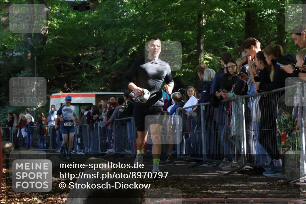 28.09.2025 - 33. Volkslauf durch das schöne Alstertal Strokosch-Dieckow http://msf.ph/oto/8970797 28.09.2025 11:52:37 Ziel 1580, 1656 meine-sportfotos.de