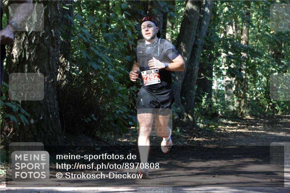 28.09.2025 - 33. Volkslauf durch das schöne Alstertal Strokosch-Dieckow http://msf.ph/oto/8970808 28.09.2025 12:00:35 Laufen 2292 meine-sportfotos.de