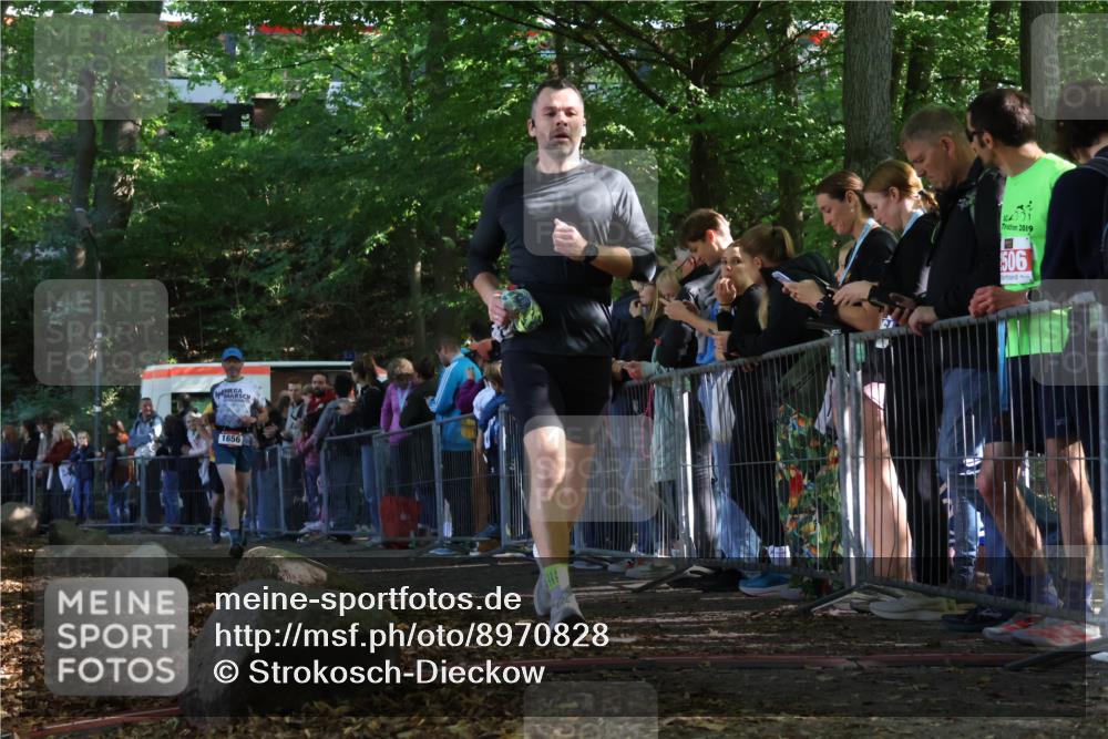 28.09.2025 - 33. Volkslauf durch das schöne Alstertal Strokosch-Dieckow http://msf.ph/oto/8970828 28.09.2025 11:52:38 Ziel 1580, 1656 meine-sportfotos.de
