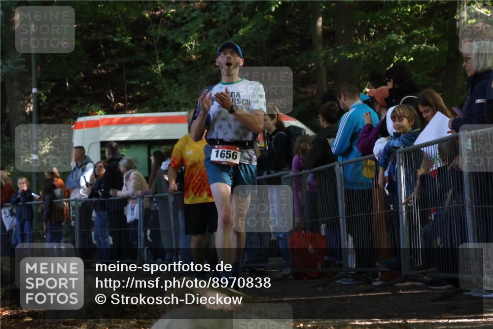 28.09.2025 - 33. Volkslauf durch das schöne Alstertal Strokosch-Dieckow http://msf.ph/oto/8970838 28.09.2025 11:52:40 Ziel 1580, 1656 meine-sportfotos.de