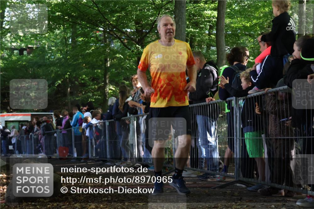28.09.2025 - 33. Volkslauf durch das schöne Alstertal Strokosch-Dieckow http://msf.ph/oto/8970965 28.09.2025 11:52:46 Ziel 2321 meine-sportfotos.de