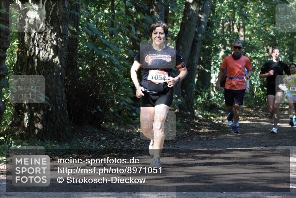 28.09.2025 - 33. Volkslauf durch das schöne Alstertal Strokosch-Dieckow http://msf.ph/oto/8971051 28.09.2025 12:06:05 Laufen 054, 106 meine-sportfotos.de