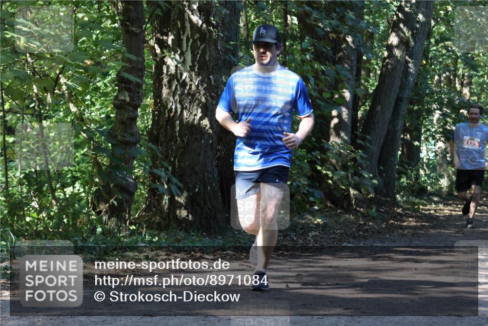 28.09.2025 - 33. Volkslauf durch das schöne Alstertal Strokosch-Dieckow http://msf.ph/oto/8971084 28.09.2025 12:06:53 Laufen 2125 meine-sportfotos.de