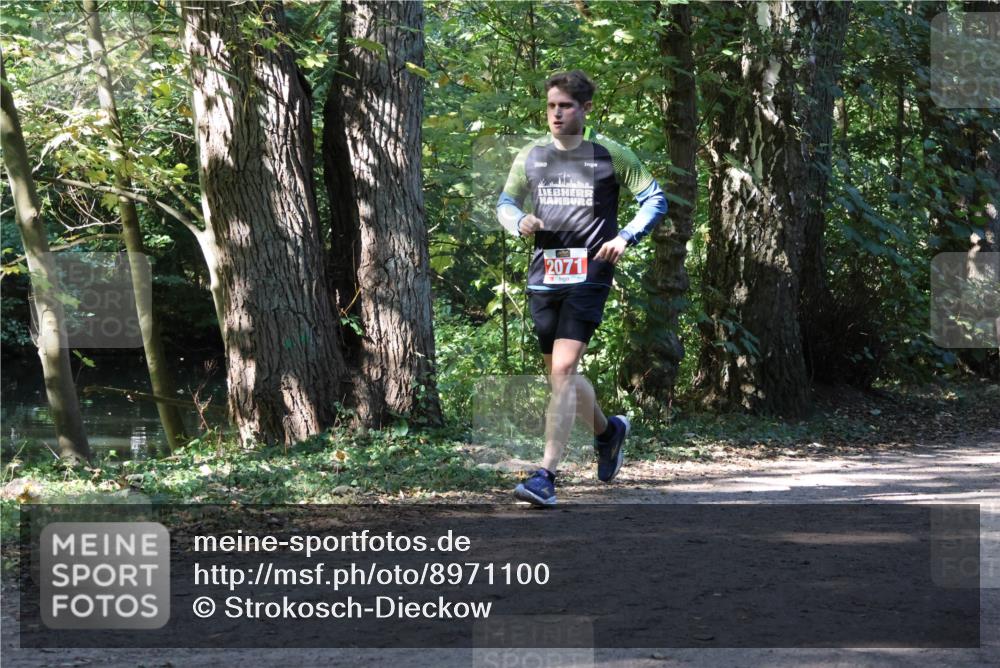 28.09.2025 - 33. Volkslauf durch das schöne Alstertal Strokosch-Dieckow http://msf.ph/oto/8971100 28.09.2025 12:07:14 Laufen 2071 meine-sportfotos.de