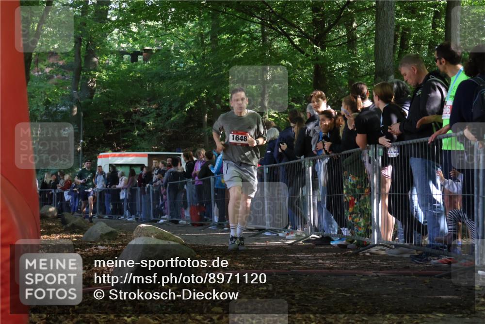28.09.2025 - 33. Volkslauf durch das schöne Alstertal Strokosch-Dieckow http://msf.ph/oto/8971120 28.09.2025 11:52:59 Ziel 1594, 1648 meine-sportfotos.de