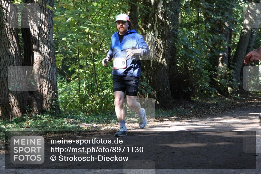 28.09.2025 - 33. Volkslauf durch das schöne Alstertal Strokosch-Dieckow http://msf.ph/oto/8971130 28.09.2025 12:07:59 Laufen 10 meine-sportfotos.de