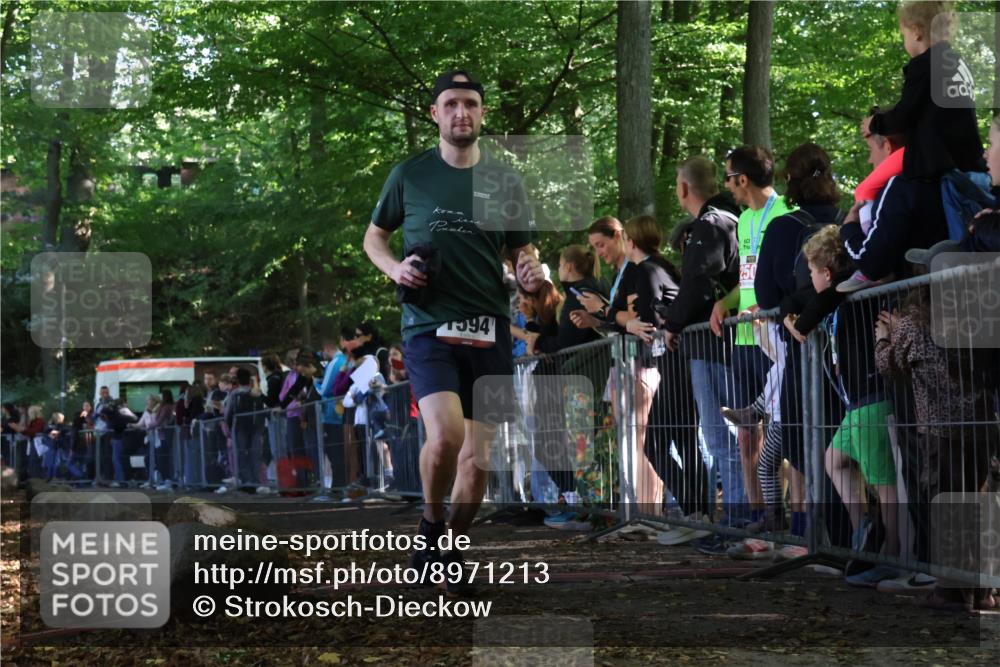 28.09.2025 - 33. Volkslauf durch das schöne Alstertal Strokosch-Dieckow http://msf.ph/oto/8971213 28.09.2025 11:53:07 Ziel 1594 meine-sportfotos.de