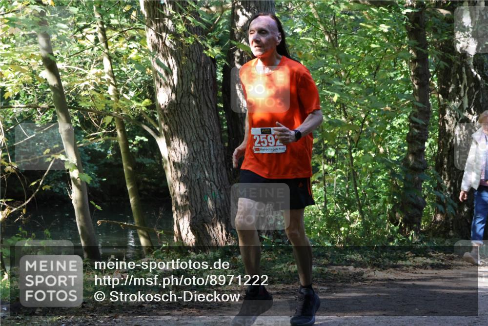 28.09.2025 - 33. Volkslauf durch das schöne Alstertal Strokosch-Dieckow http://msf.ph/oto/8971222 28.09.2025 12:10:09 Laufen 2592 meine-sportfotos.de