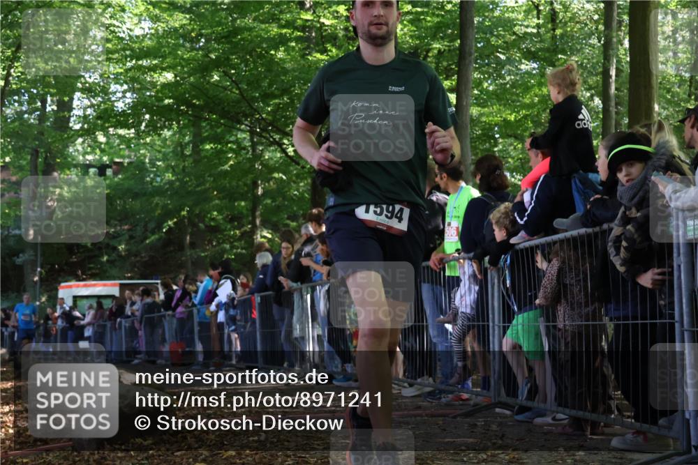 28.09.2025 - 33. Volkslauf durch das schöne Alstertal Strokosch-Dieckow http://msf.ph/oto/8971241 28.09.2025 11:53:08 Ziel 1594, 1600 meine-sportfotos.de