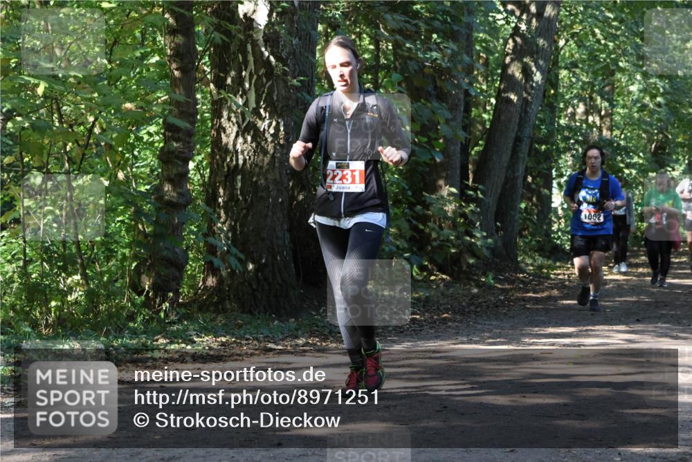 28.09.2025 - 33. Volkslauf durch das schöne Alstertal Strokosch-Dieckow http://msf.ph/oto/8971251 28.09.2025 12:10:37 Laufen 2231, 1062 meine-sportfotos.de