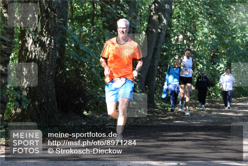 28.09.2025 - 33. Volkslauf durch das schöne Alstertal Strokosch-Dieckow http://msf.ph/oto/8971284 28.09.2025 12:11:20 Laufen  meine-sportfotos.de