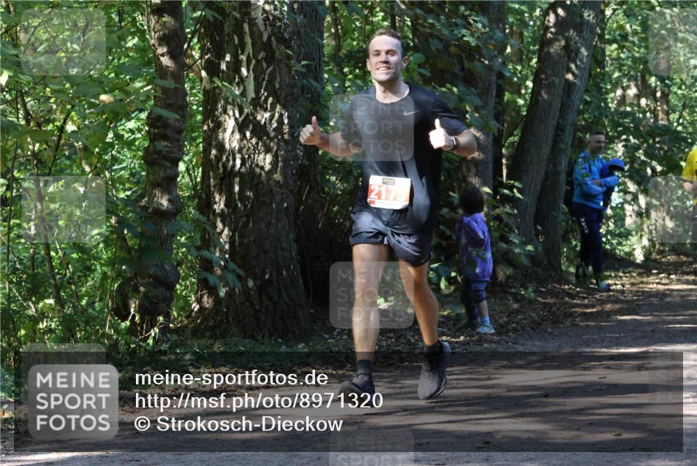 28.09.2025 - 33. Volkslauf durch das schöne Alstertal Strokosch-Dieckow http://msf.ph/oto/8971320 28.09.2025 12:11:56 Laufen 2175 meine-sportfotos.de