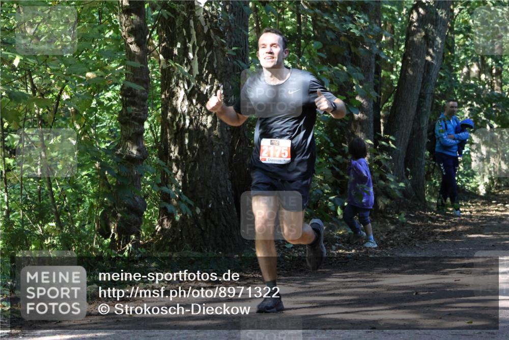 28.09.2025 - 33. Volkslauf durch das schöne Alstertal Strokosch-Dieckow http://msf.ph/oto/8971322 28.09.2025 12:11:56 Laufen 2175 meine-sportfotos.de