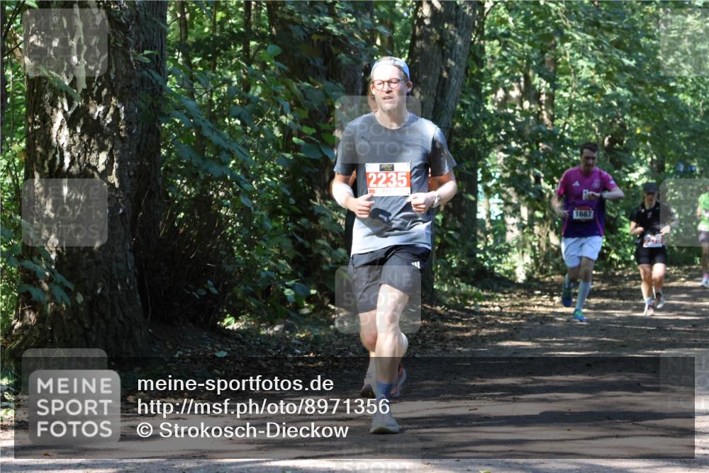 28.09.2025 - 33. Volkslauf durch das schöne Alstertal Strokosch-Dieckow http://msf.ph/oto/8971356 28.09.2025 12:12:49 Laufen 2235, 1687 meine-sportfotos.de