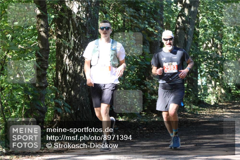 28.09.2025 - 33. Volkslauf durch das schöne Alstertal Strokosch-Dieckow http://msf.ph/oto/8971394 28.09.2025 12:13:30 Laufen 60, 2593 meine-sportfotos.de