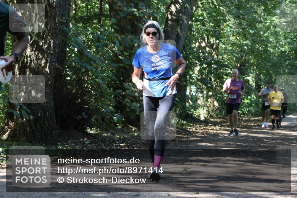28.09.2025 - 33. Volkslauf durch das schöne Alstertal Strokosch-Dieckow http://msf.ph/oto/8971414 28.09.2025 12:13:48 Laufen 1717 meine-sportfotos.de