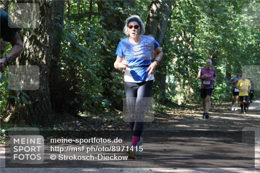 28.09.2025 - 33. Volkslauf durch das schöne Alstertal Strokosch-Dieckow http://msf.ph/oto/8971415 28.09.2025 12:13:48 Laufen 1717 meine-sportfotos.de