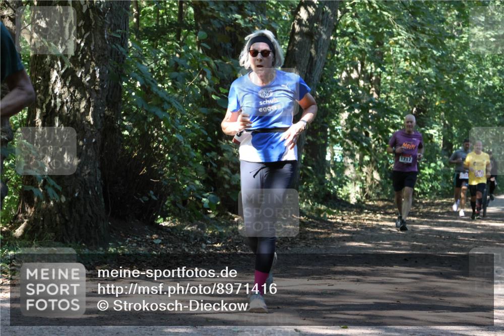 28.09.2025 - 33. Volkslauf durch das schöne Alstertal Strokosch-Dieckow http://msf.ph/oto/8971416 28.09.2025 12:13:48 Laufen 1717 meine-sportfotos.de