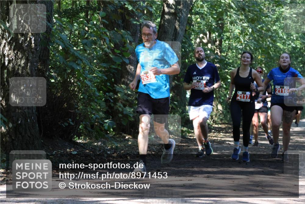 28.09.2025 - 33. Volkslauf durch das schöne Alstertal Strokosch-Dieckow http://msf.ph/oto/8971453 28.09.2025 12:14:40 Laufen 2638, 466, 2117, 2116 meine-sportfotos.de