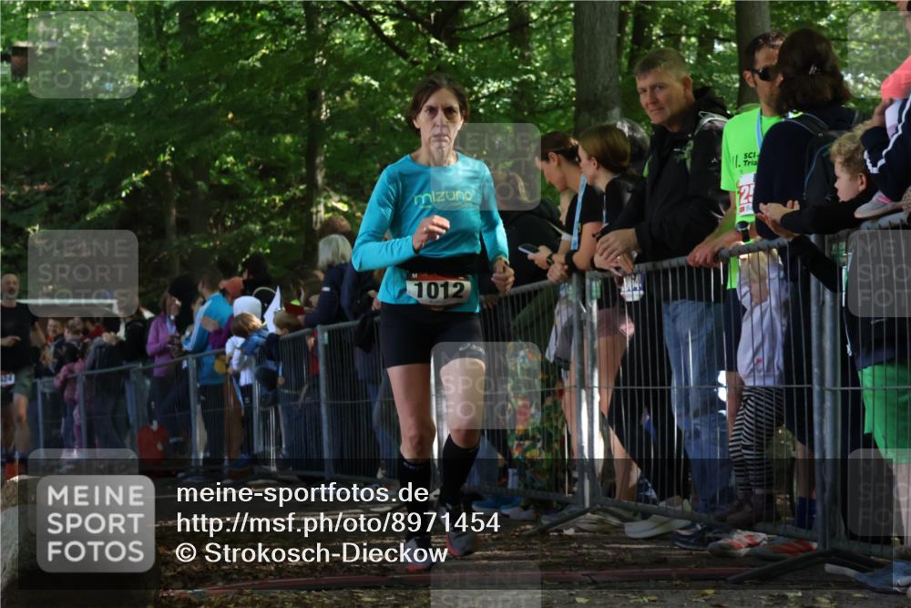 28.09.2025 - 33. Volkslauf durch das schöne Alstertal Strokosch-Dieckow http://msf.ph/oto/8971454 28.09.2025 11:53:28 Ziel 1012, 1624 meine-sportfotos.de