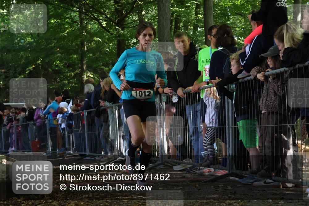 28.09.2025 - 33. Volkslauf durch das schöne Alstertal Strokosch-Dieckow http://msf.ph/oto/8971462 28.09.2025 11:53:29 Ziel 1012, 1624 meine-sportfotos.de