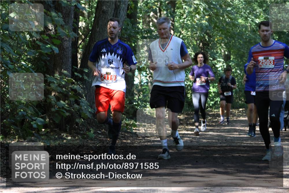 28.09.2025 - 33. Volkslauf durch das schöne Alstertal Strokosch-Dieckow http://msf.ph/oto/8971585 28.09.2025 12:17:08 Laufen 2119, 1079, 2503 meine-sportfotos.de