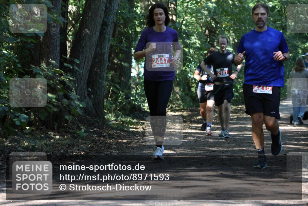 28.09.2025 - 33. Volkslauf durch das schöne Alstertal Strokosch-Dieckow http://msf.ph/oto/8971593 28.09.2025 12:17:13 Laufen 2447, 2181 meine-sportfotos.de