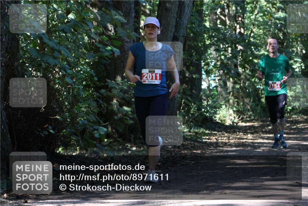 28.09.2025 - 33. Volkslauf durch das schöne Alstertal Strokosch-Dieckow http://msf.ph/oto/8971611 28.09.2025 12:17:28 Laufen 2011, 2154 meine-sportfotos.de