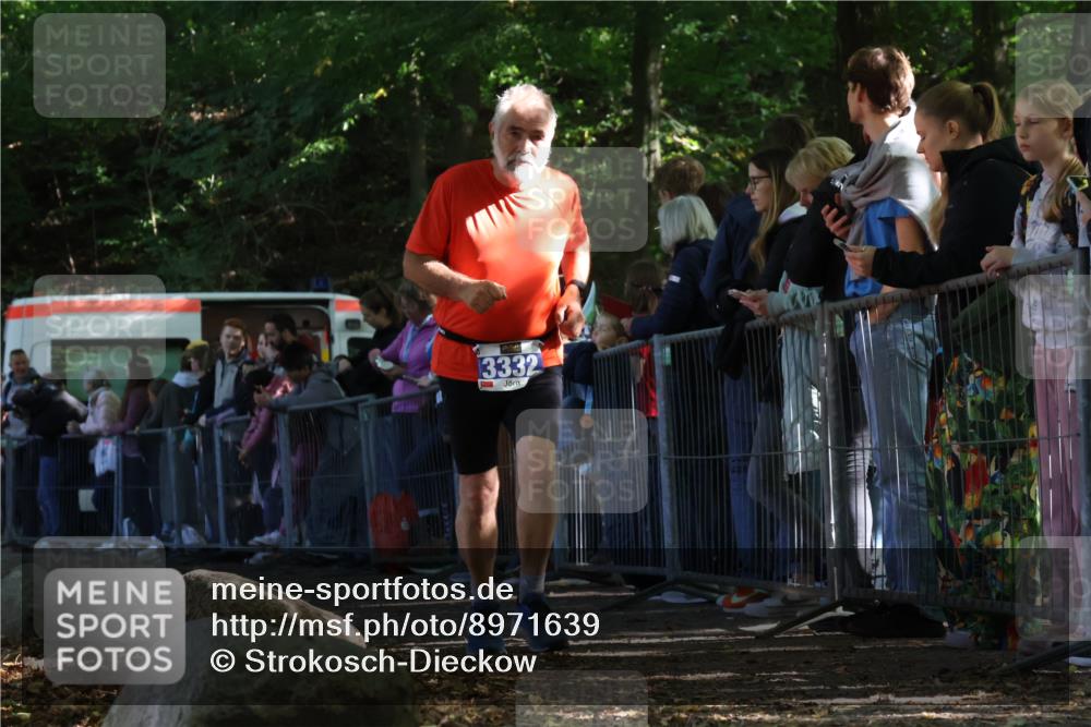 28.09.2025 - 33. Volkslauf durch das schöne Alstertal Strokosch-Dieckow http://msf.ph/oto/8971639 28.09.2025 11:54:03 Ziel 3332 meine-sportfotos.de