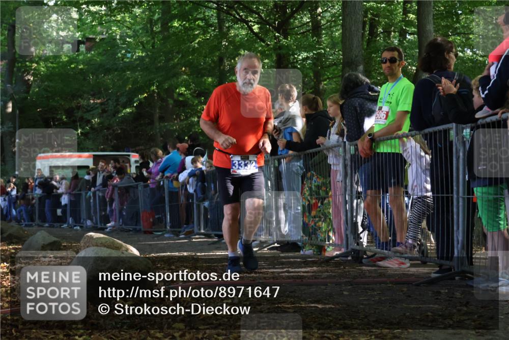 28.09.2025 - 33. Volkslauf durch das schöne Alstertal Strokosch-Dieckow http://msf.ph/oto/8971647 28.09.2025 11:54:05 Ziel 3332 meine-sportfotos.de