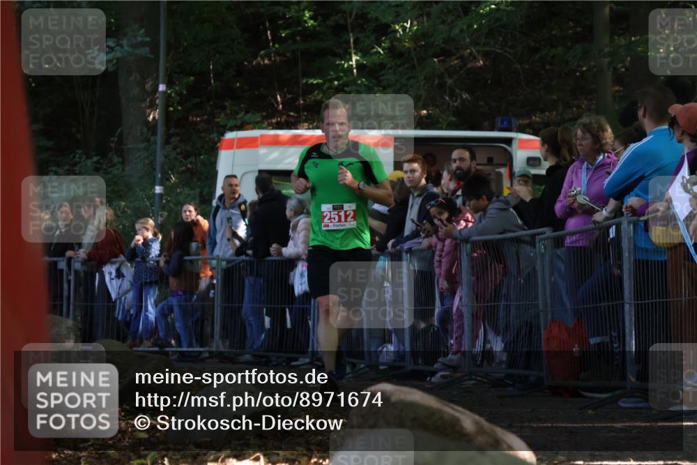 28.09.2025 - 33. Volkslauf durch das schöne Alstertal Strokosch-Dieckow http://msf.ph/oto/8971674 28.09.2025 11:54:12 Ziel 2512 meine-sportfotos.de