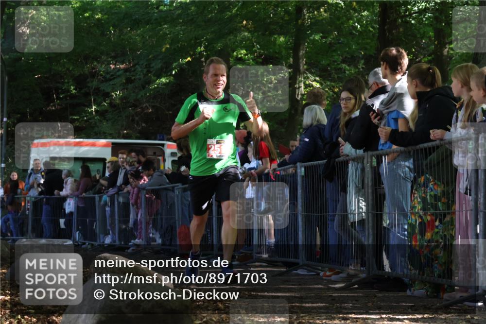 28.09.2025 - 33. Volkslauf durch das schöne Alstertal Strokosch-Dieckow http://msf.ph/oto/8971703 28.09.2025 11:54:14 Ziel 2512 meine-sportfotos.de