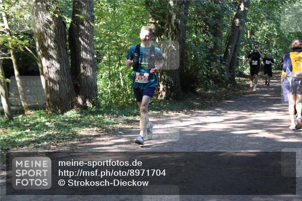28.09.2025 - 33. Volkslauf durch das schöne Alstertal Strokosch-Dieckow http://msf.ph/oto/8971704 28.09.2025 12:20:08 Laufen 2150 meine-sportfotos.de