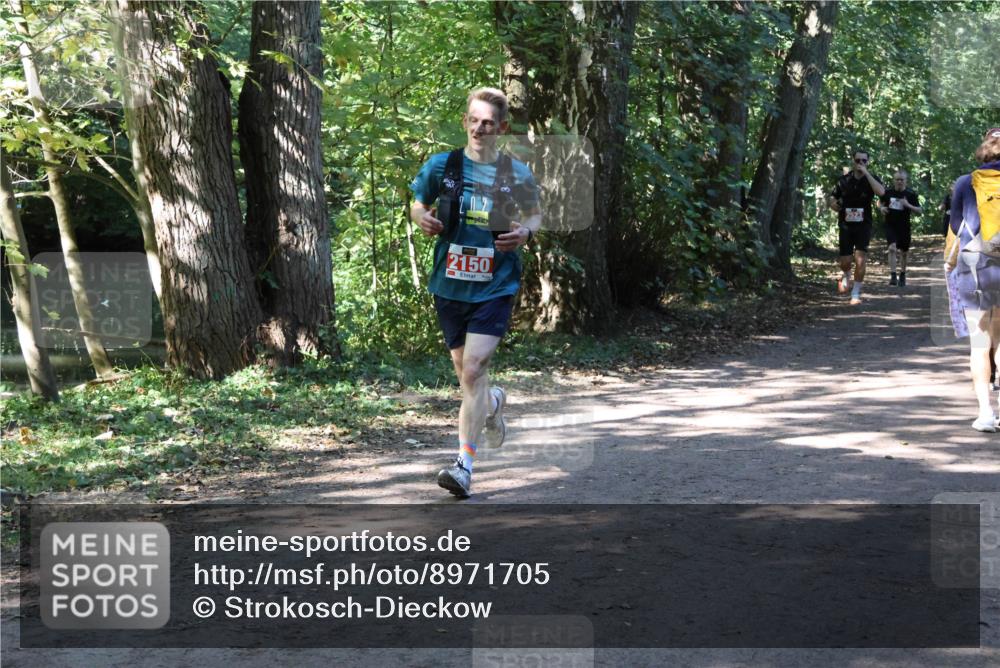 28.09.2025 - 33. Volkslauf durch das schöne Alstertal Strokosch-Dieckow http://msf.ph/oto/8971705 28.09.2025 12:20:08 Laufen 2150 meine-sportfotos.de