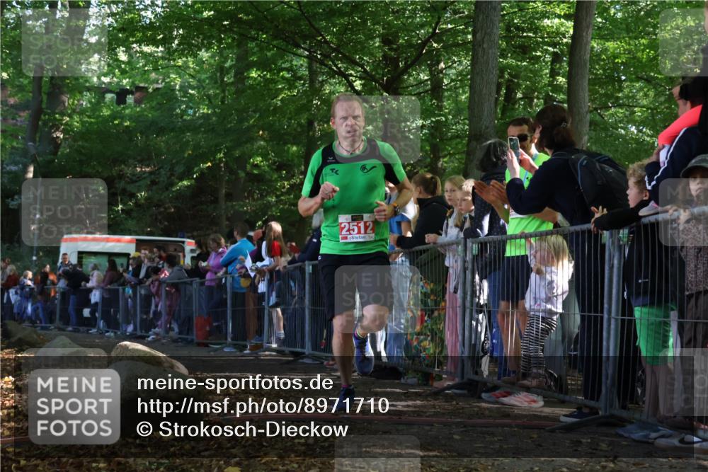 28.09.2025 - 33. Volkslauf durch das schöne Alstertal Strokosch-Dieckow http://msf.ph/oto/8971710 28.09.2025 11:54:15 Ziel 2512 meine-sportfotos.de