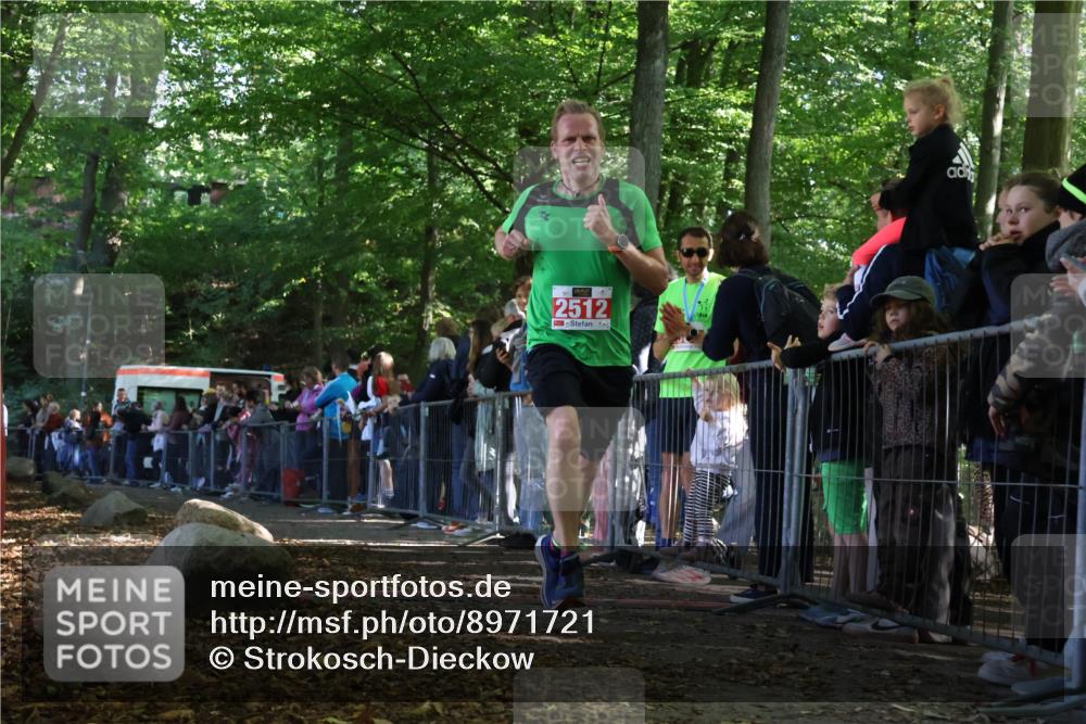 28.09.2025 - 33. Volkslauf durch das schöne Alstertal Strokosch-Dieckow http://msf.ph/oto/8971721 28.09.2025 11:54:15 Ziel 2512 meine-sportfotos.de